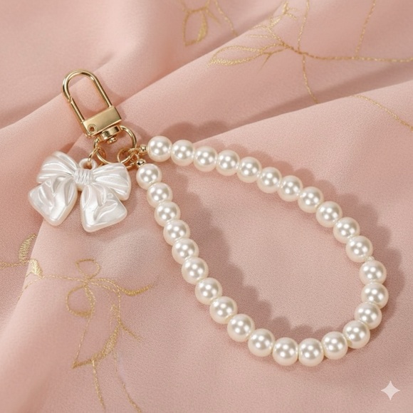 Whimsy Accessories - Bow & Pearl Keychain 🎀